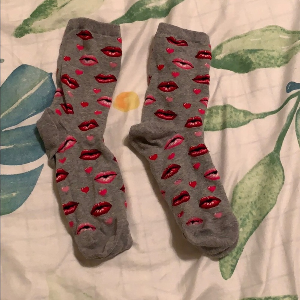lip pattern socks